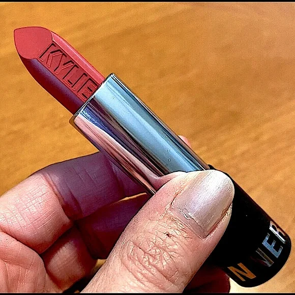 ‼️ FINAL PRICE ‼️🌼💄 Kylie Jenner Matte Lipstick💄 💋 - Picture 5 of 9